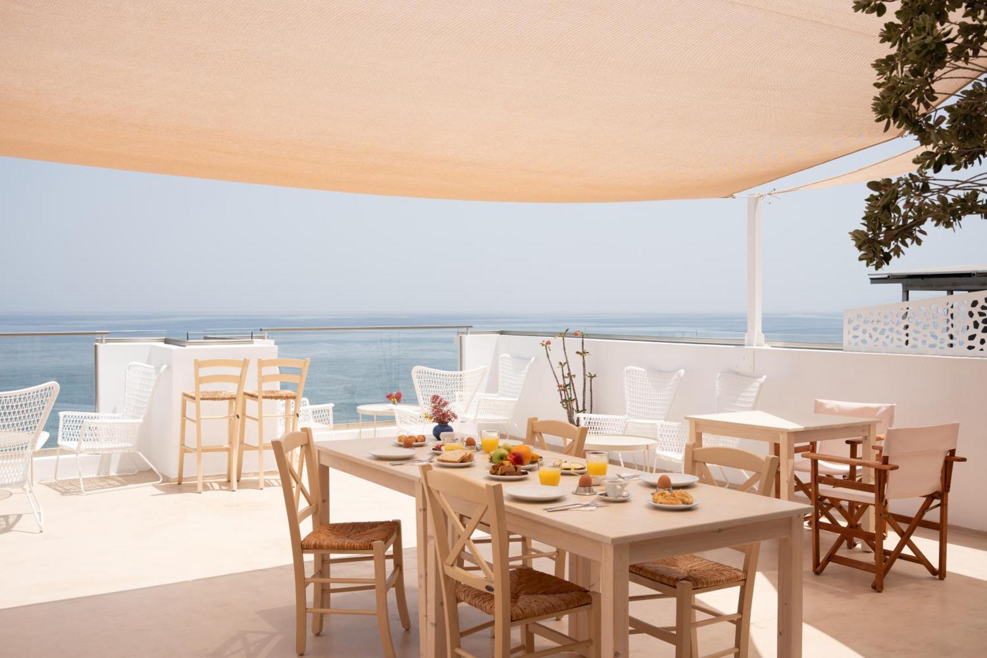 Sea Breeze Hotel (Adults Only) 헐소니소스 외부 사진